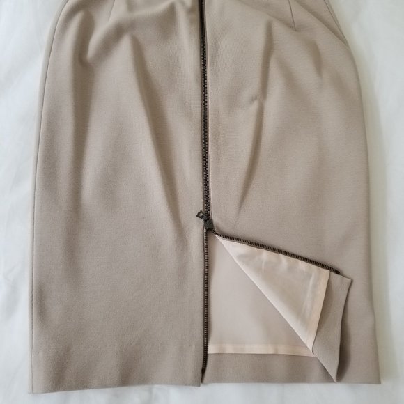 Liday Baday 2-piece Skirt Suit - Black and Beige - Picture 5 of 7